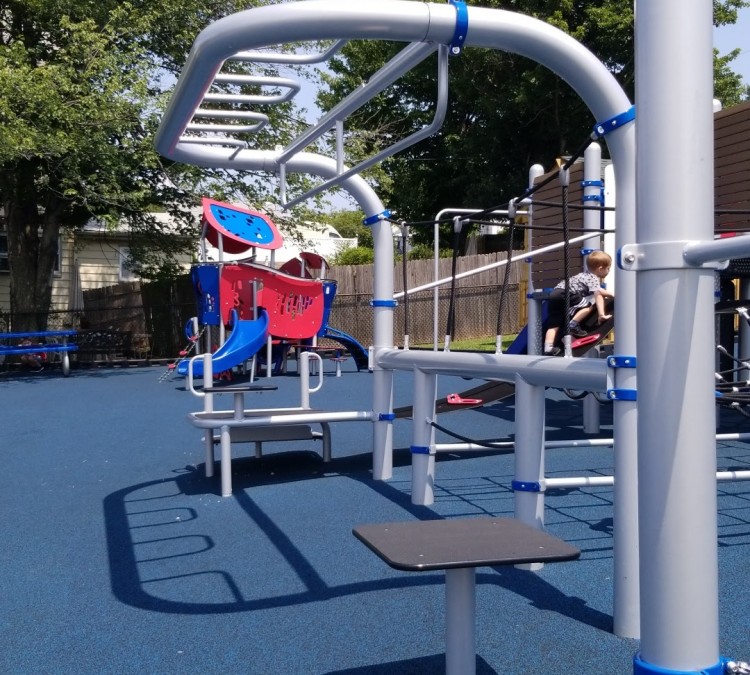 playground-photo